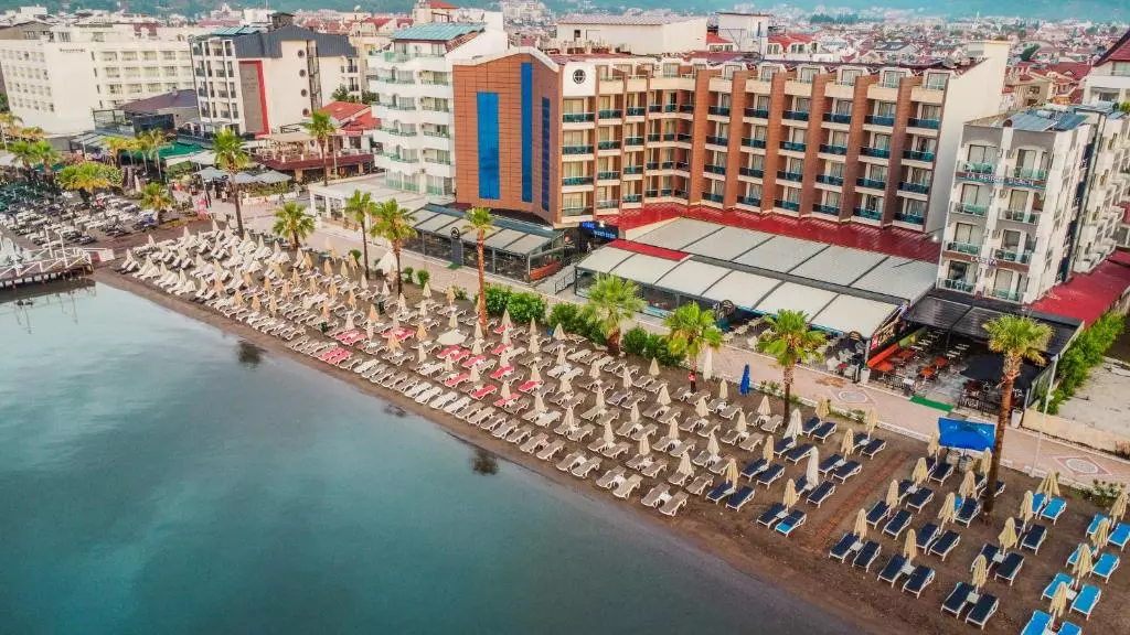 هتل پوینت بیچ مارماریس